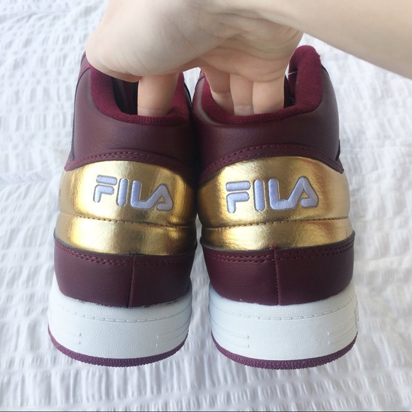 asics gel kayano womens sneaker